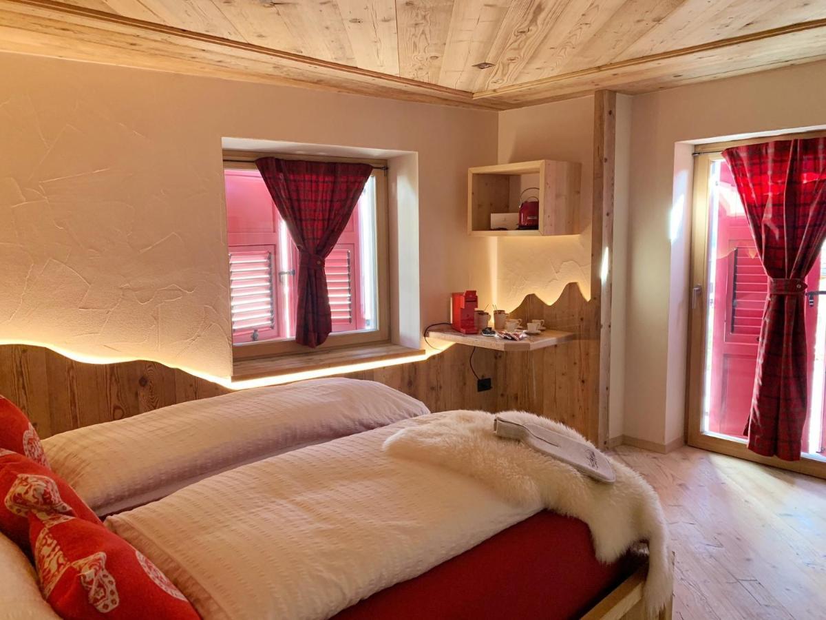 Grizzly Haus & Frosch Restaurant - Teritoria Bed & Breakfast Varena Ngoại thất bức ảnh
