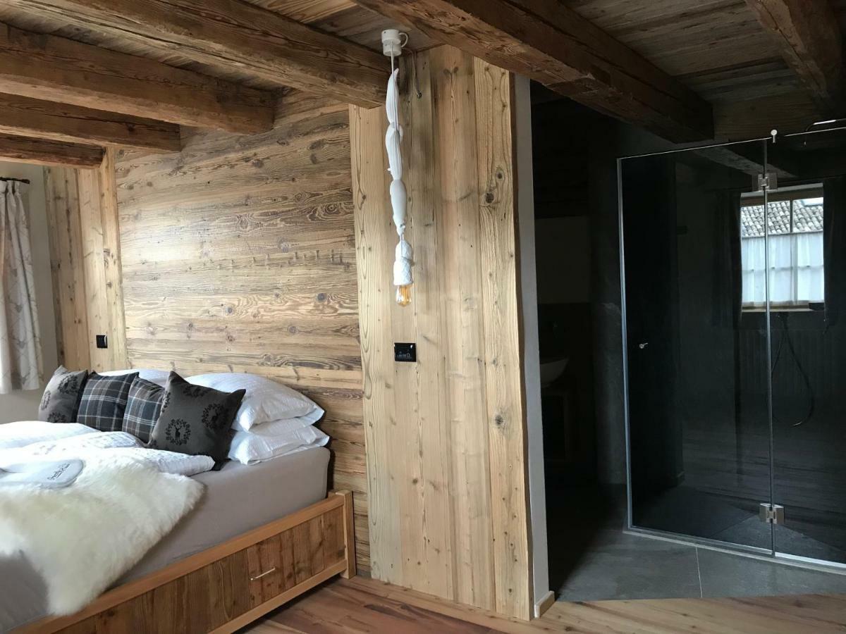Grizzly Haus & Frosch Restaurant - Teritoria Bed & Breakfast Varena Ngoại thất bức ảnh