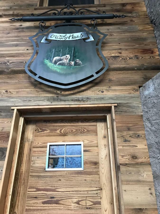 Grizzly Haus & Frosch Restaurant - Teritoria Bed & Breakfast Varena Ngoại thất bức ảnh